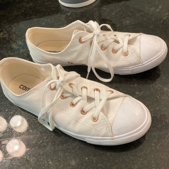 Converse women’s size 8 white with rose gold accents. - Picture 2 of 3